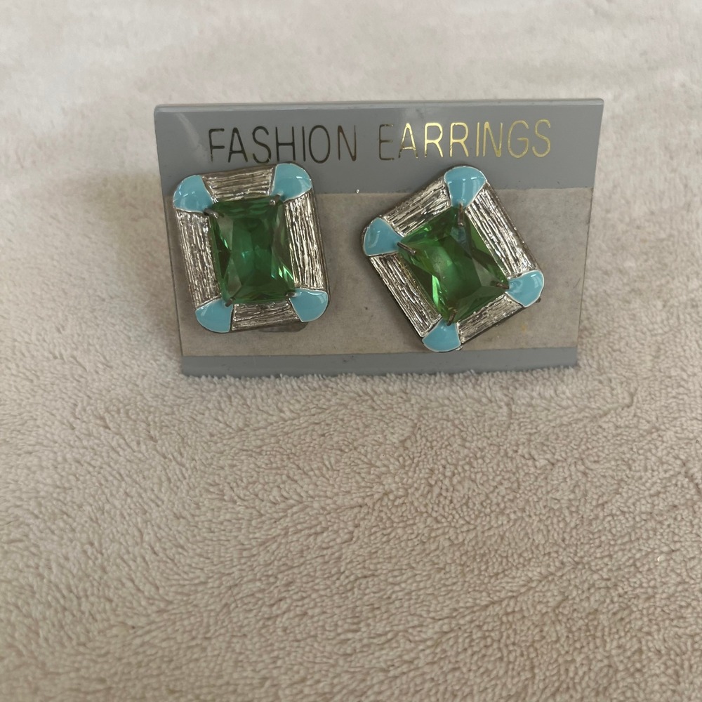 Vintage Style Green Crystal Clip On Earrings Blue Enamel Silver Tone Studs
